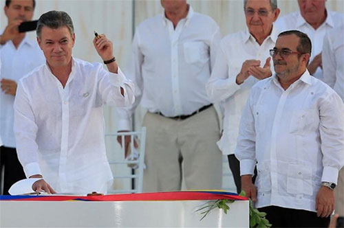 Colombia pone fin a un conflicto que duró 52 años